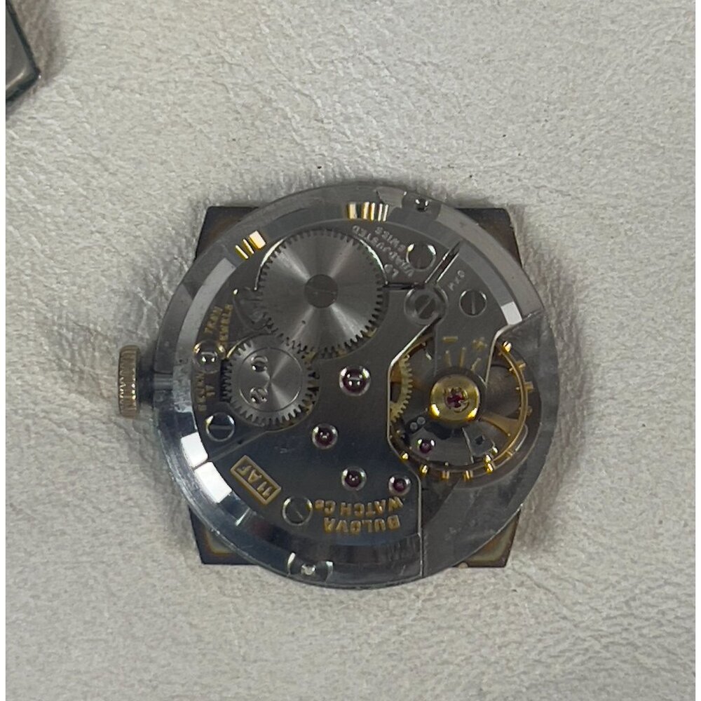 Vintage BULOVA L9 Men's Square Watch 10K Rolled Gold Parts/Repair 17 Jewels - Picture 4 of 9